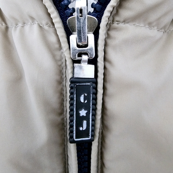 CODY JAMES REVERSIBLE PUFFER VEST - Picture 2 of 16